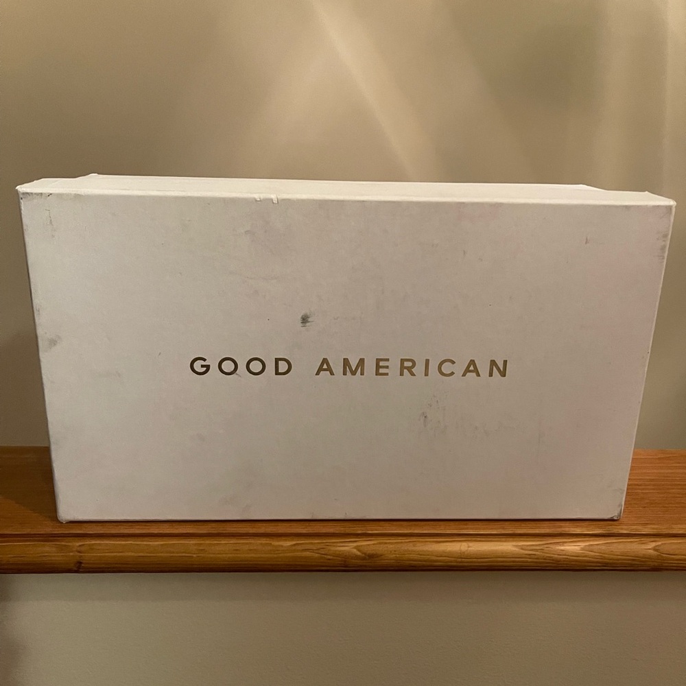 Good American Chunky Sandals